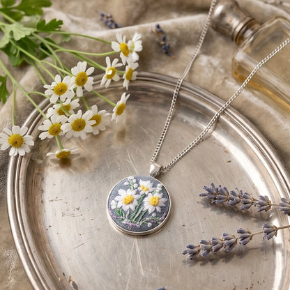 The Silver Daisy Bouquet Necklace